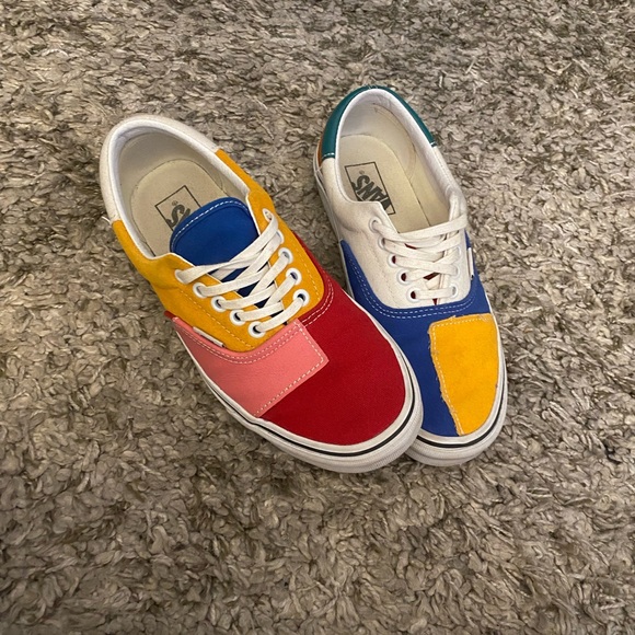 Vans - Picture 1 of 3